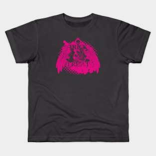 Trick or Treat? - Magenta Kids T-Shirt